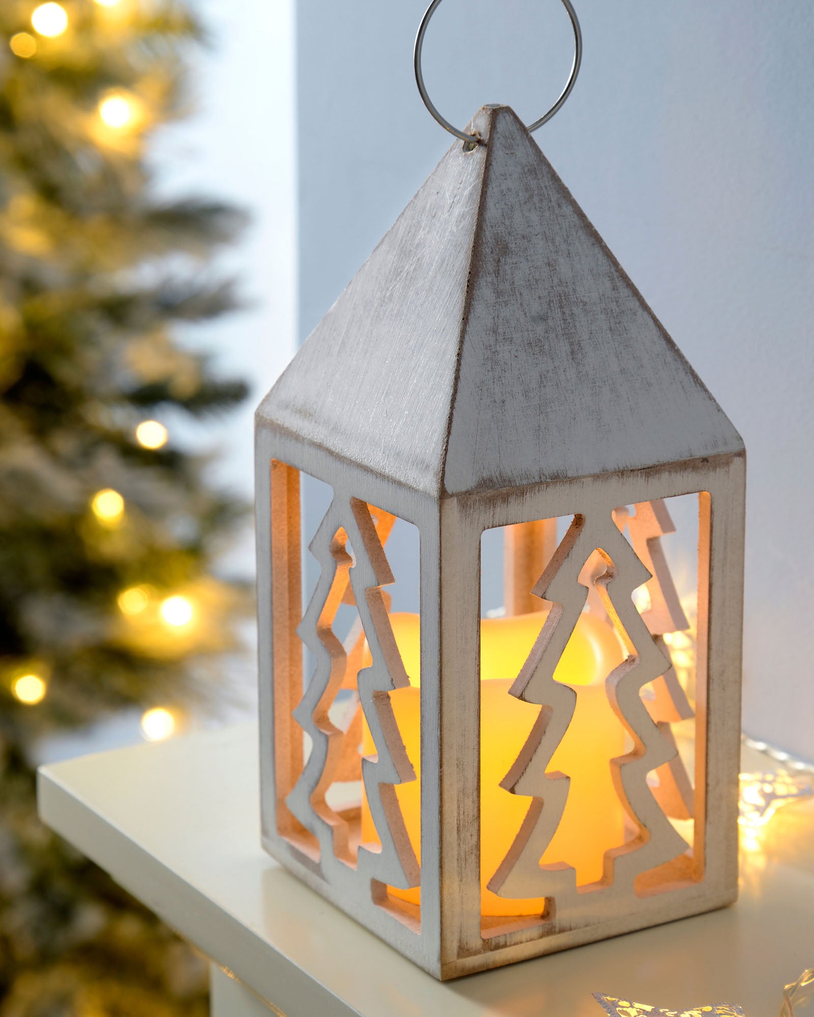Pre-Lit Woodern Christmas Tree Lantern, 21 cm — We R Christmas